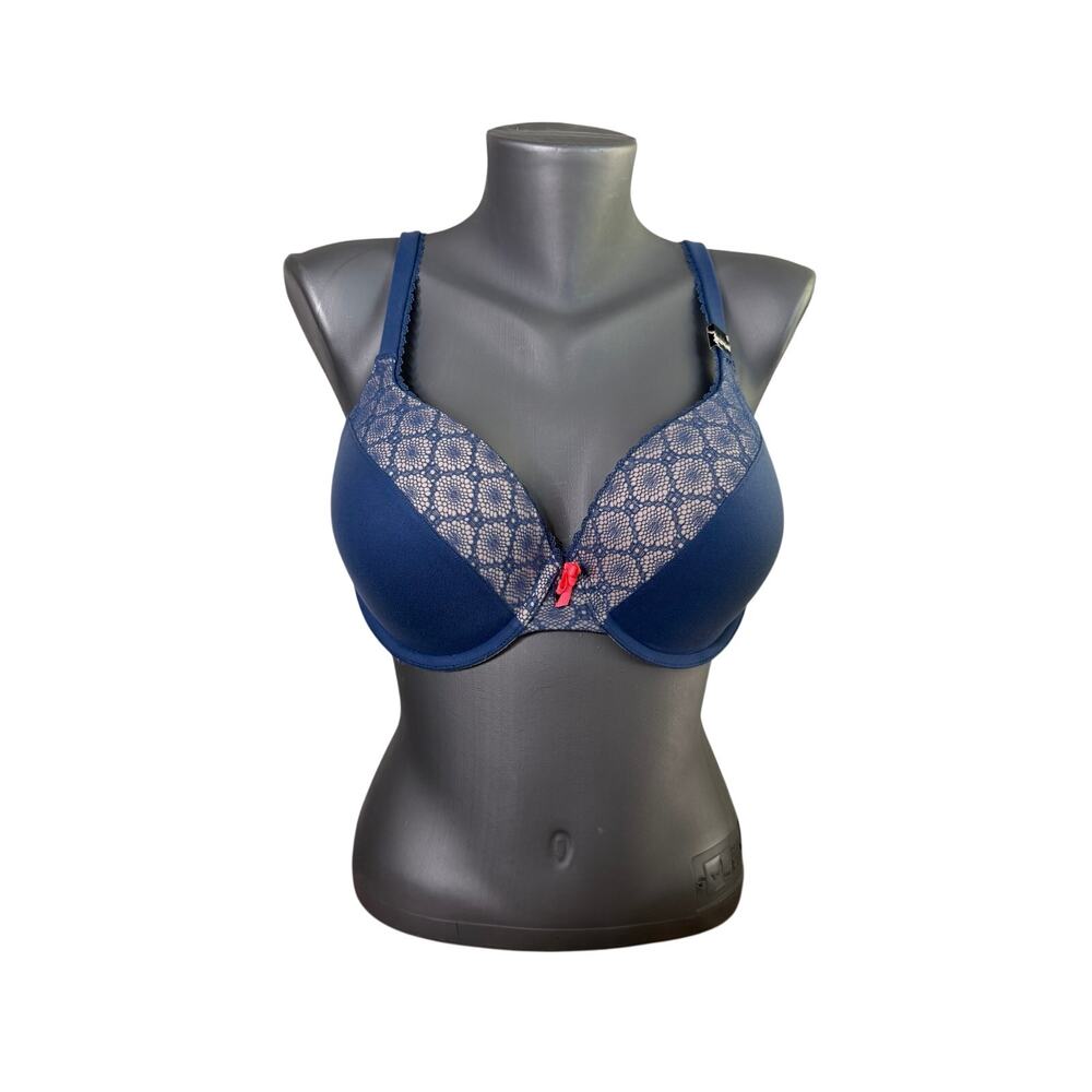NWT Victoria's Secret Body by Victoria Perfect Coverage Bra 36D Padded Underwire